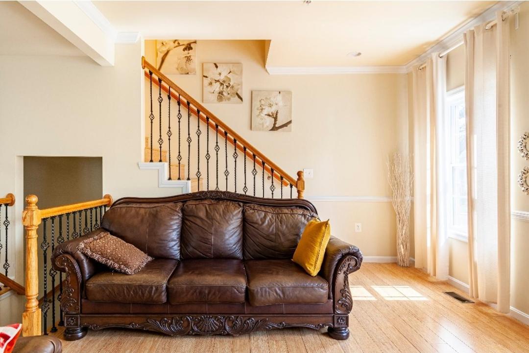 Luxurious And Cheerful Room In Washington Dc Buitenkant foto